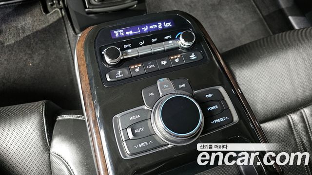Genesis EQ900 2018 — photo 19