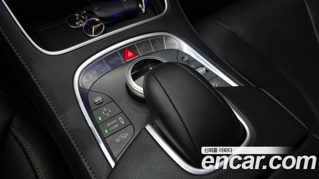 Mercedes-Benz S-Class 2017 — photo 23