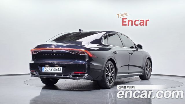 Hyundai Grandeur 2022 — photo 2