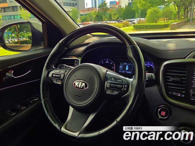Kia Sorento 2016 — photo 9