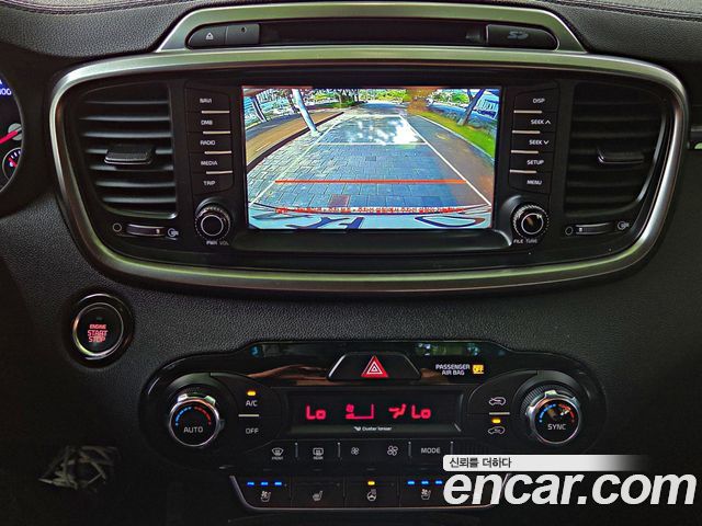 Kia Sorento 2016 — photo 11