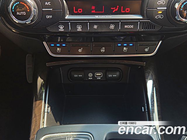 Kia Sorento 2016 — photo 12