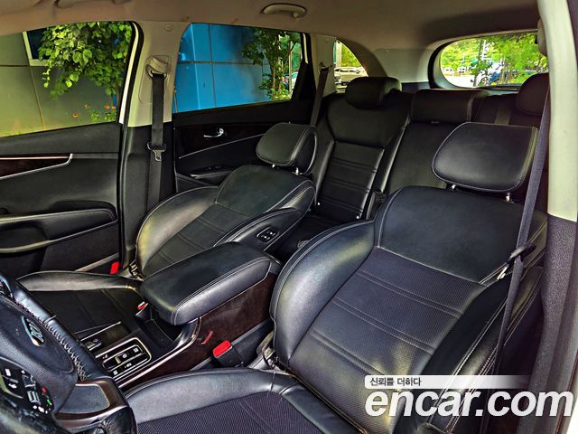 Kia Sorento 2016 — photo 15