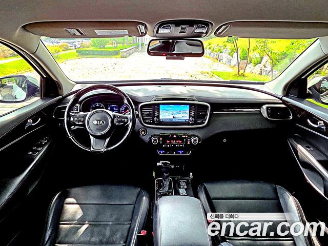 Kia Sorento 2016 — photo 17