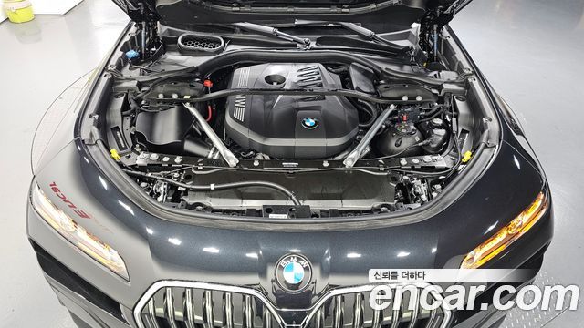 BMW 7-Series 2025 — photo 6