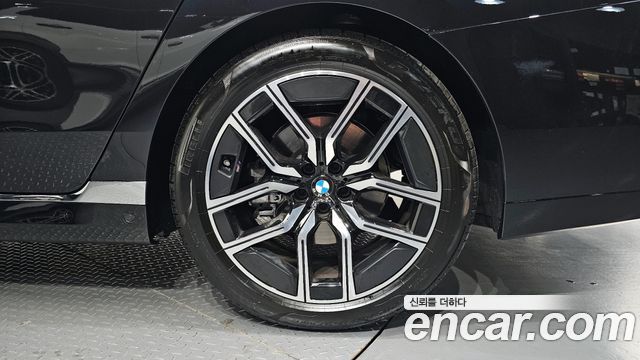 BMW 7-Series 2025 — photo 7