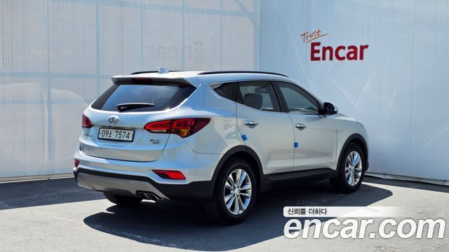 Hyundai Santafe 2016 — photo 2