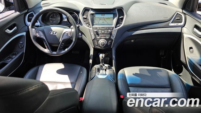 Hyundai Santafe 2016 — photo 10