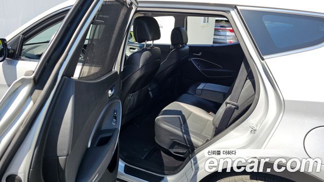 Hyundai Santafe 2016 — photo 17