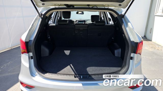 Hyundai Santafe 2016 — photo 22
