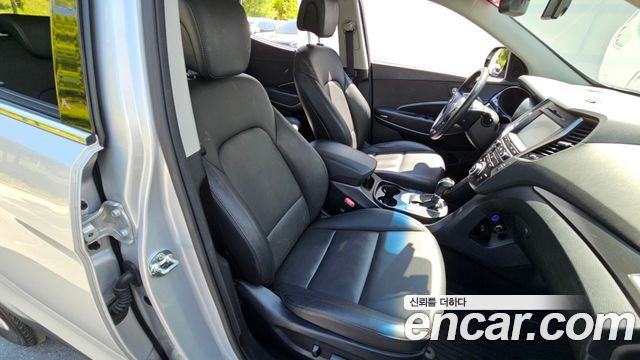 Hyundai Santafe 2016 — photo 16