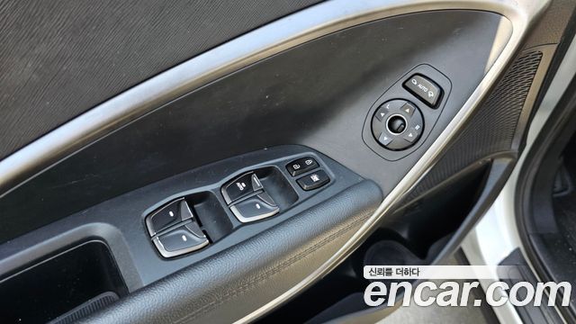 Hyundai Santafe 2016 — photo 27