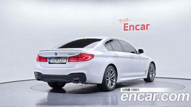 BMW 5-Series 2019 — photo 2