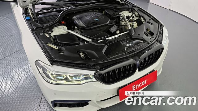 BMW 5-Series 2019 — photo 6