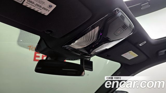 BMW 5-Series 2019 — photo 27