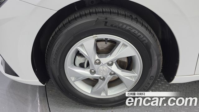 Hyundai AVANTE 2021 — photo 5