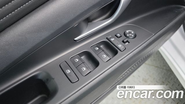 Hyundai AVANTE 2021 — photo 18