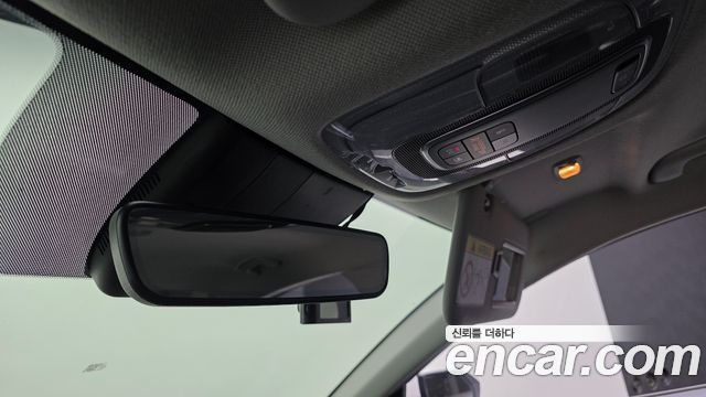 Hyundai AVANTE 2021 — photo 22