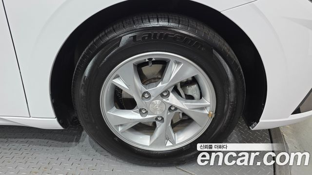 Hyundai AVANTE 2021 — photo 7