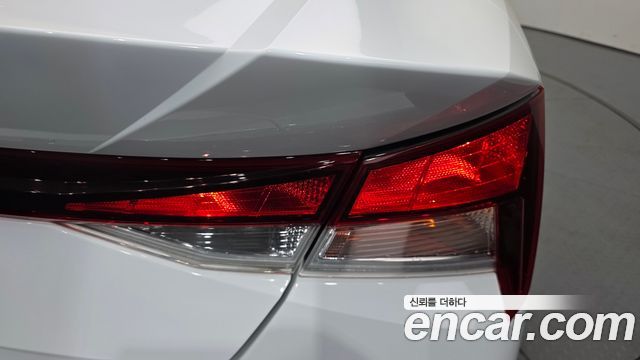 Hyundai AVANTE 2021 — photo 9