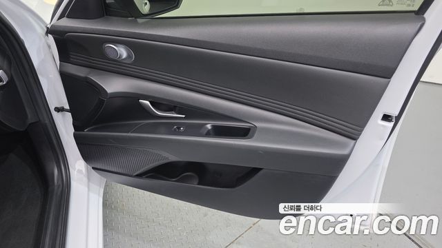 Hyundai AVANTE 2021 — photo 14