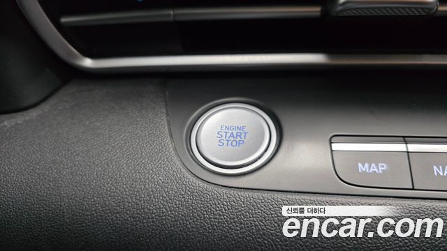 Hyundai AVANTE 2021 — photo 27