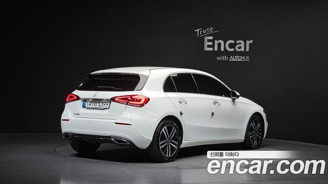 Mercedes-Benz A-Class 2023 — photo 2