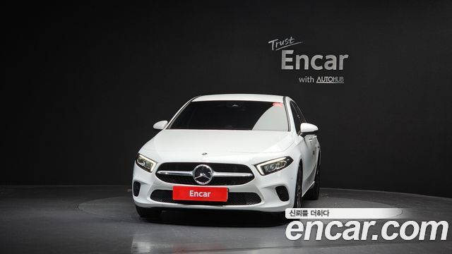 Mercedes-Benz A-Class 2023 — photo 3