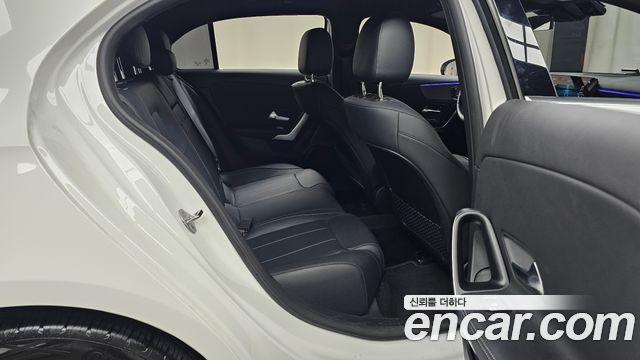 Mercedes-Benz A-Class 2023 — photo 17