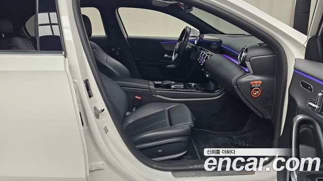 Mercedes-Benz A-Class 2023 — photo 16