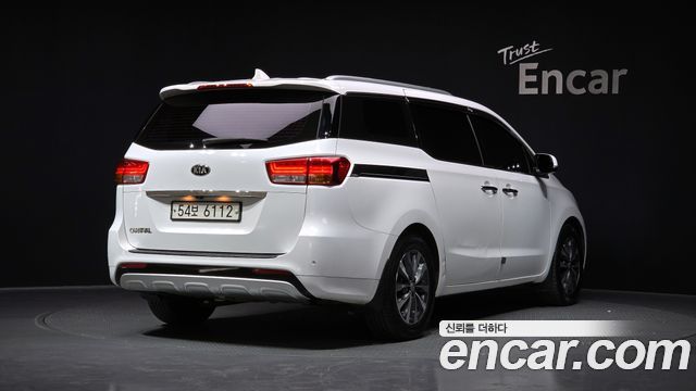 Kia Canival 2016 — photo 2