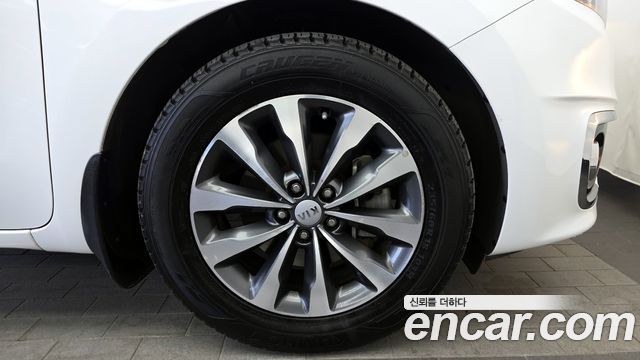 Kia Canival 2016 — photo 7