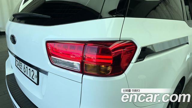 Kia Canival 2016 — photo 9