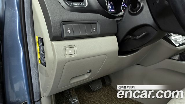 Kia Canival 2016 — photo 28