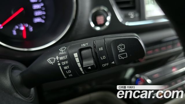 Kia Canival 2016 — photo 30