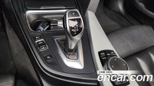 BMW 4-Series 2015 — photo 9