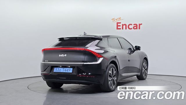 Kia EV6 2022 — photo 2