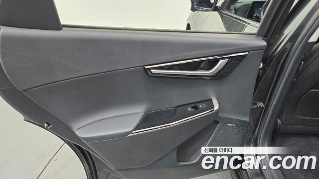 Kia EV6 2022 — photo 15