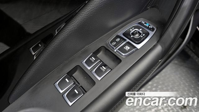 Hyundai Grandeur 2016 — photo 13