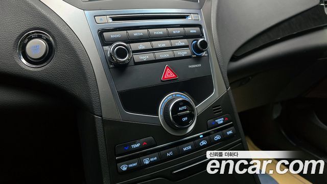Hyundai Grandeur 2016 — photo 18