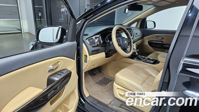 Kia Canival 2019 — photo 10