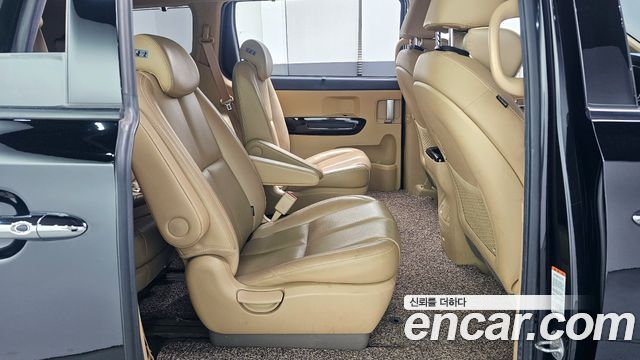 Kia Canival 2019 — photo 12