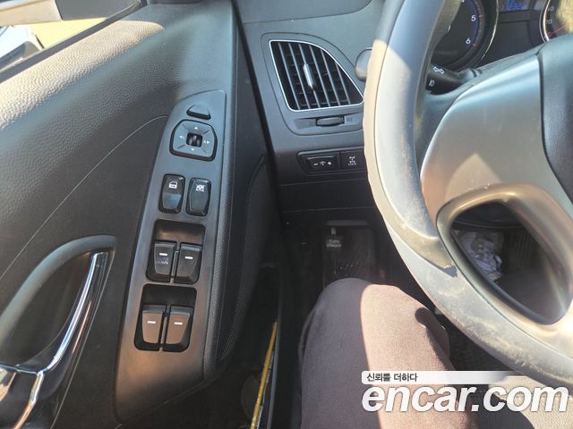 Hyundai Tucson 2011 — photo 3