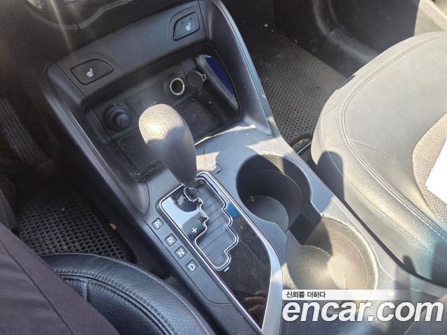Hyundai Tucson 2011 — photo 8