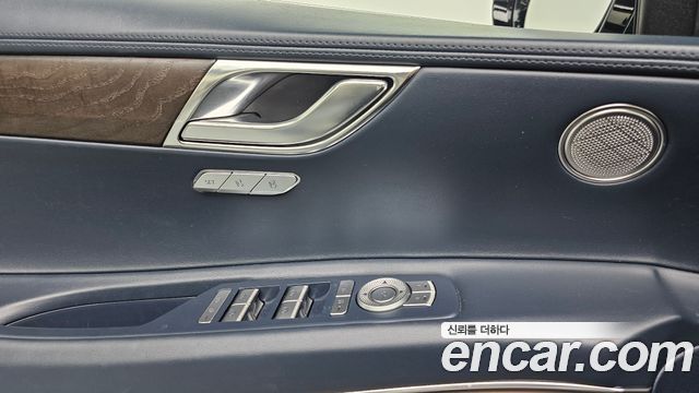 Genesis GV80 2020 — photo 27