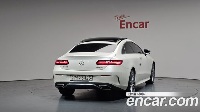 Mercedes-Benz E-Class 2020 — photo 4