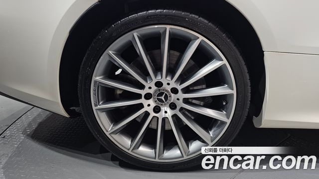 Mercedes-Benz E-Class 2020 — photo 7