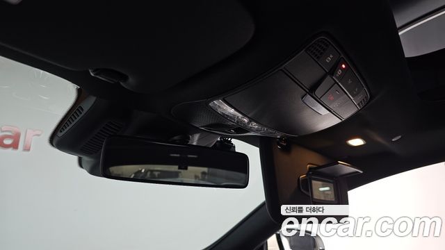 Mercedes-Benz E-Class 2020 — photo 28