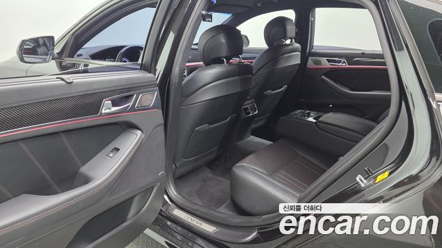 Genesis G80 2018 — photo 18
