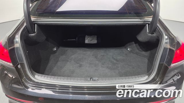 Genesis G80 2018 — photo 24